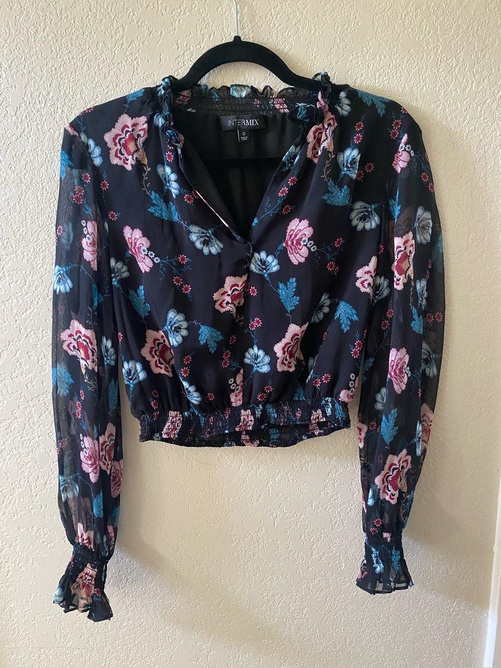 Intermix 100% Silk Floral Long Sleeve Cropped Blouse Size XS